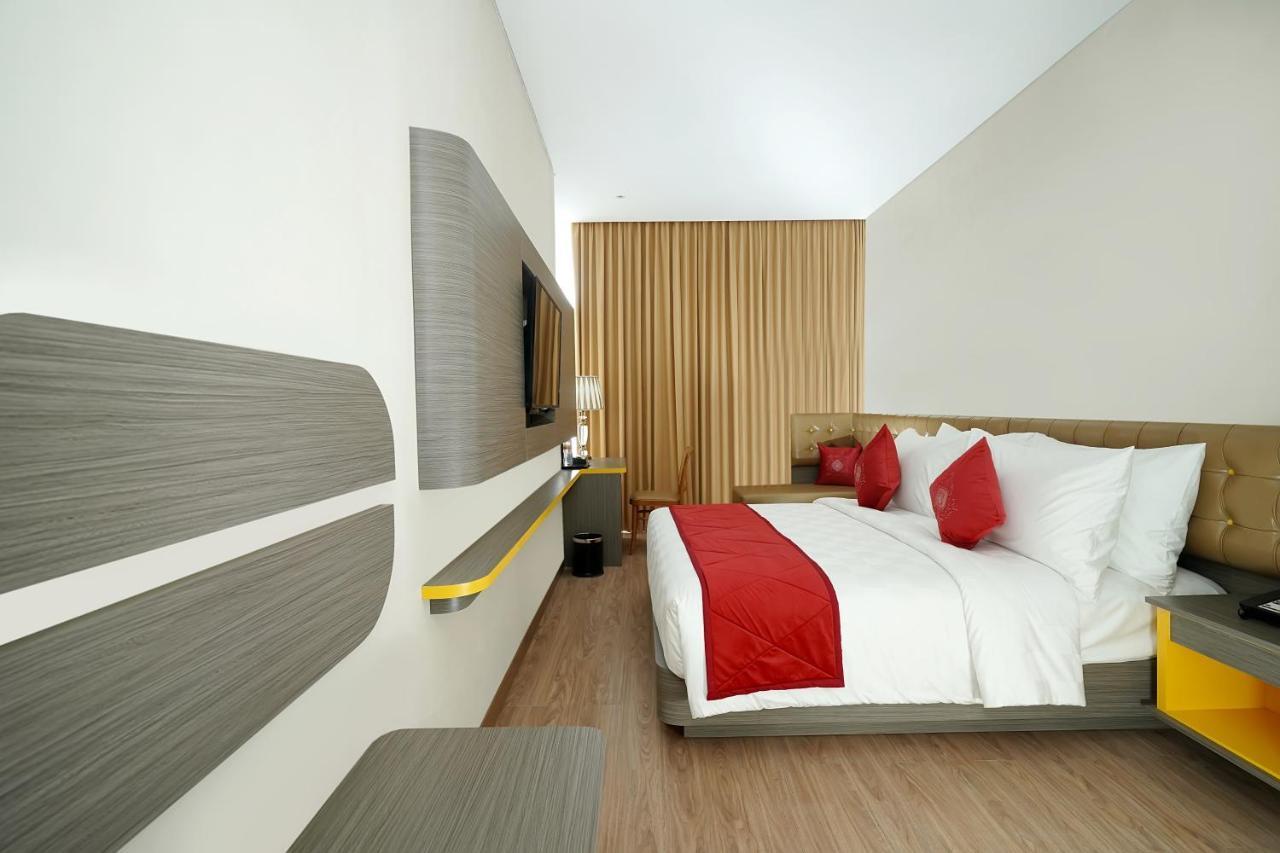 Hotel Ramada By Wyndham Yogyakarta Sleman  Exterior foto