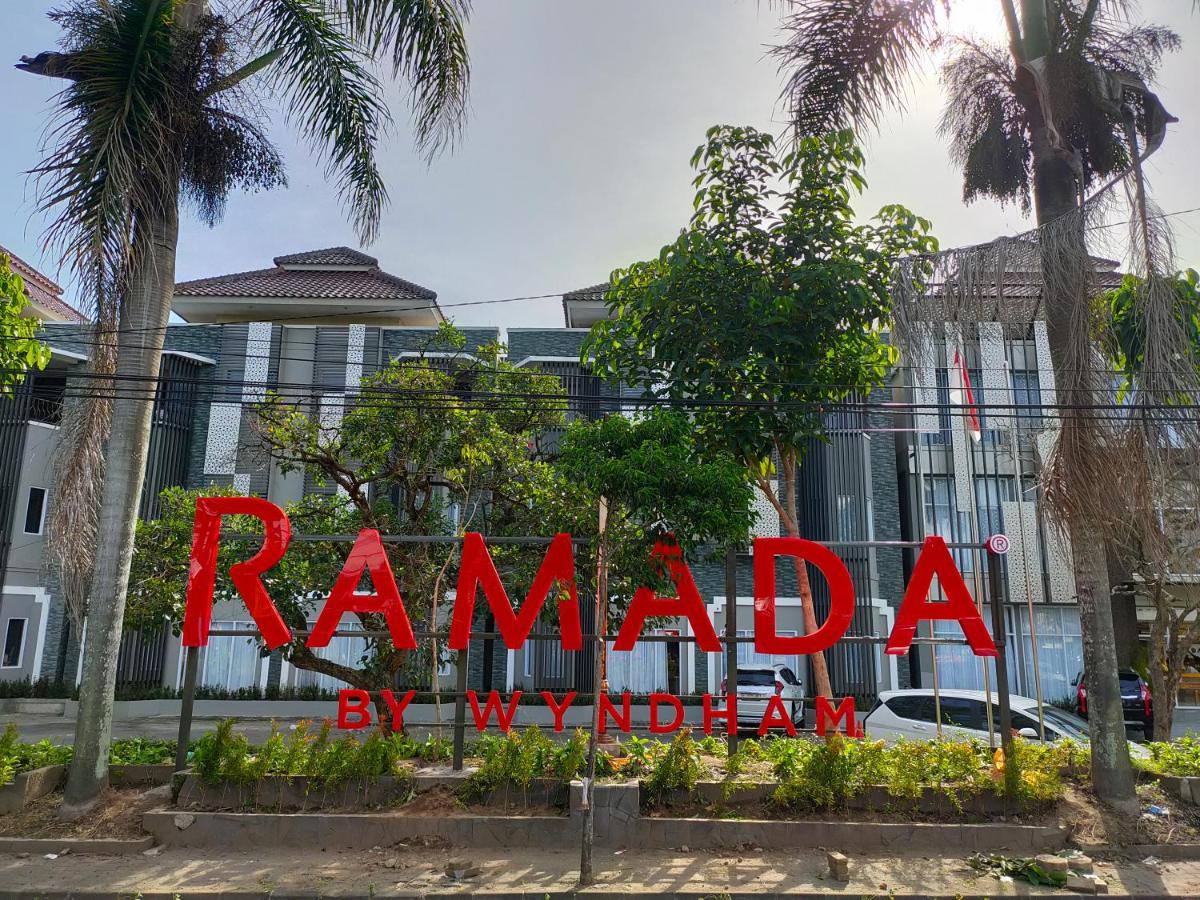Hotel Ramada By Wyndham Yogyakarta Sleman  Exterior foto