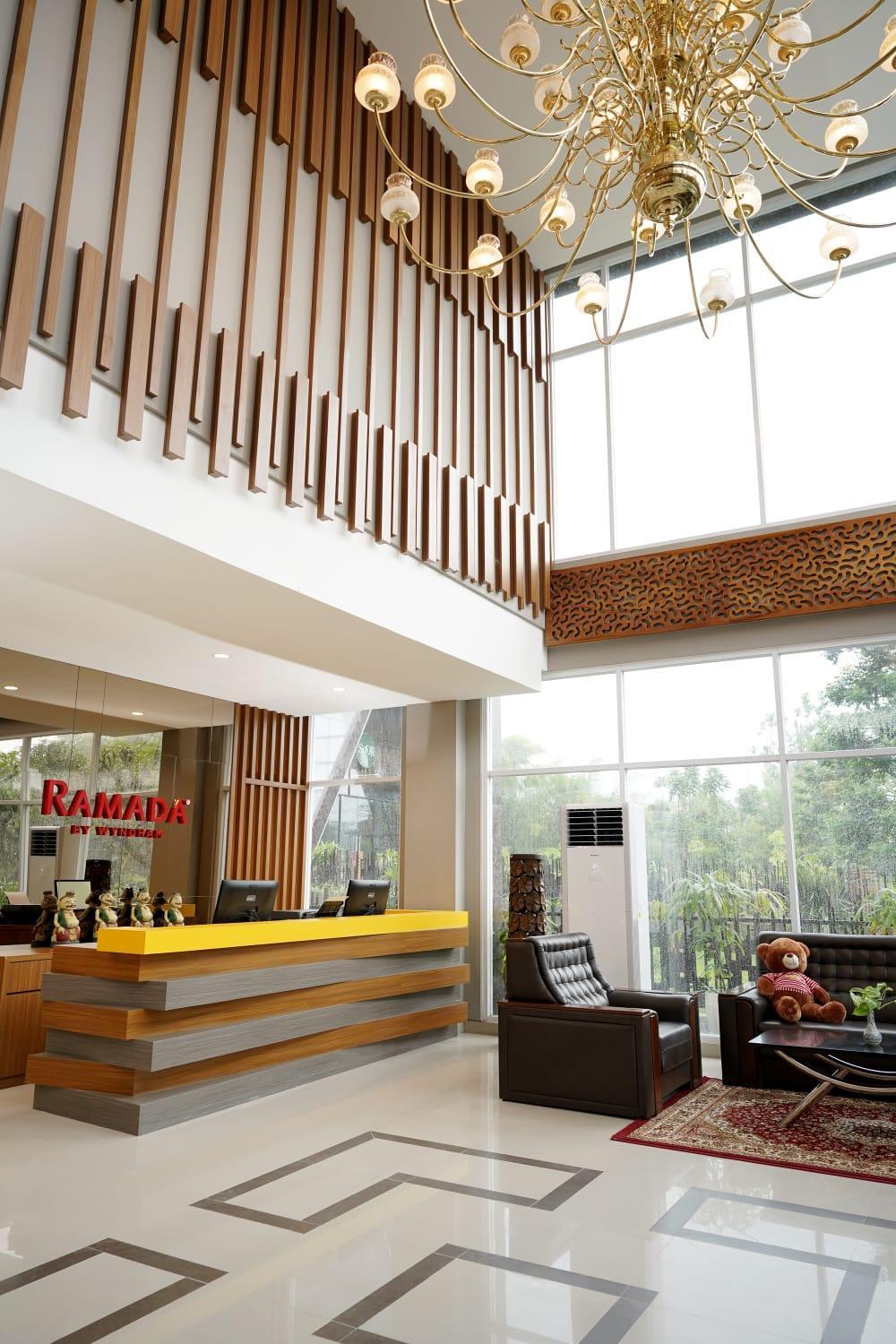 Hotel Ramada By Wyndham Yogyakarta Sleman  Exterior foto